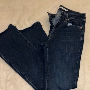 Classic Blue Levi’s Women's Jeans